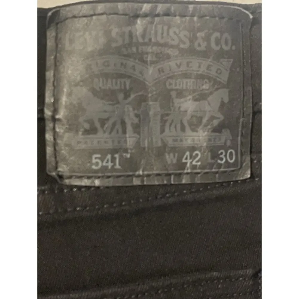 New Levis 541 Taper Jeans 42 x 30 Soft Black Stretch Measure 44/30
